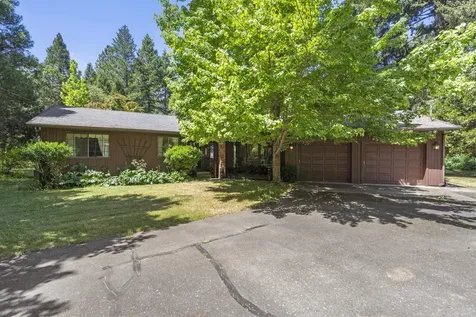 2412 Demaray Drive Grants Pass OR 97527