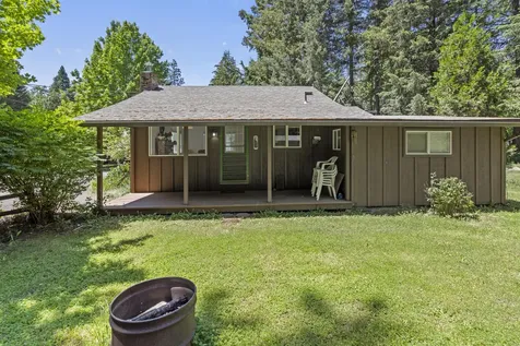 2412 Demaray Drive Grants Pass OR 97527