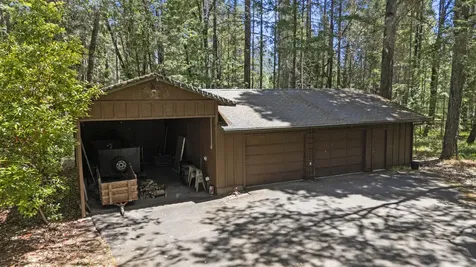 2412 Demaray Drive Grants Pass OR 97527