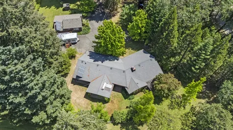 2412 Demaray Drive Grants Pass OR 97527