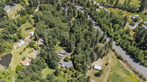 2412 Demaray Drive Grants Pass OR 97527