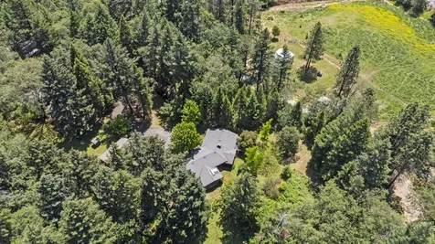 2412 Demaray Drive Grants Pass OR 97527