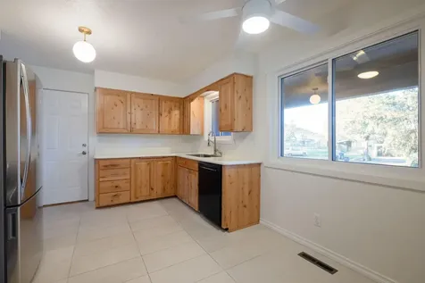 1911 SE Waco Drive Bend OR 97702