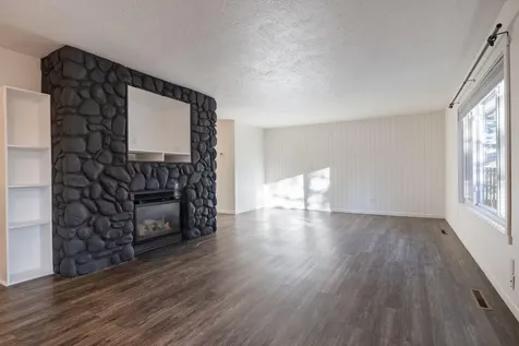 1911 SE Waco Drive Bend OR 97702