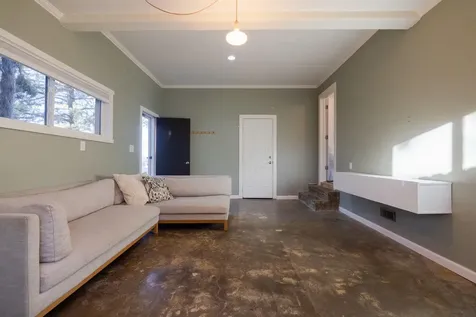 1911 SE Waco Drive Bend OR 97702
