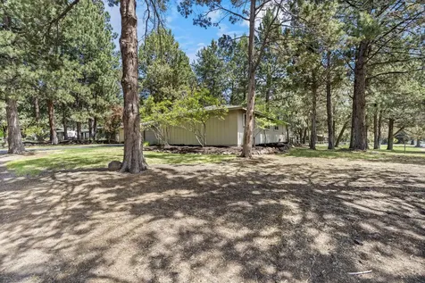 61210 Paulina Lane Bend OR 97702