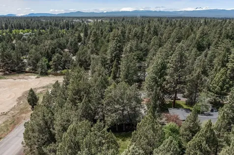 61210 Paulina Lane Bend OR 97702