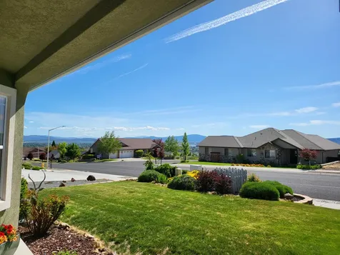 219 Skyridge Drive Klamath Falls OR 97603