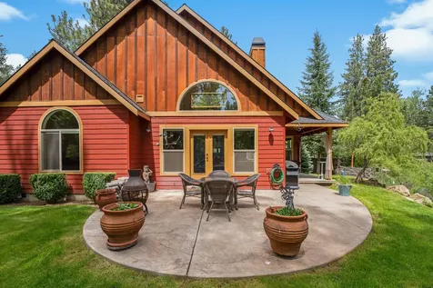 153 E Black Crater Avenue Sisters OR 97759