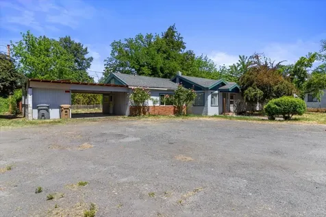 518 Edgewater Drive Grants Pass OR 97527