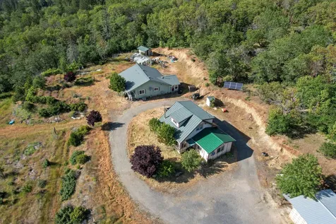 1150 N Schoolhouse Creek Road Grants Pass OR 97526