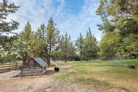 21520 Powderhorn Drive Bend OR 97701