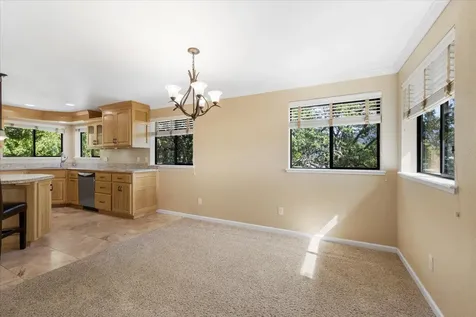 1420 NE Heritage Drive Grants Pass OR 97526