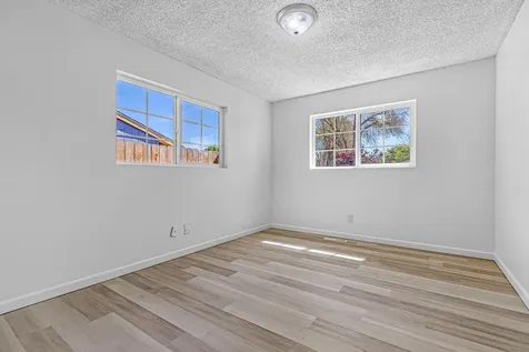 2301 Jubilant Avenue Medford OR 97504