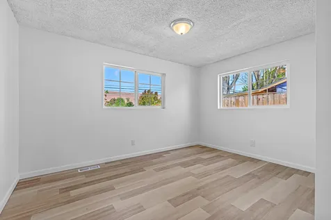 2301 Jubilant Avenue Medford OR 97504