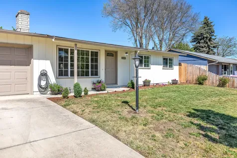 2301 Jubilant Avenue Medford OR 97504