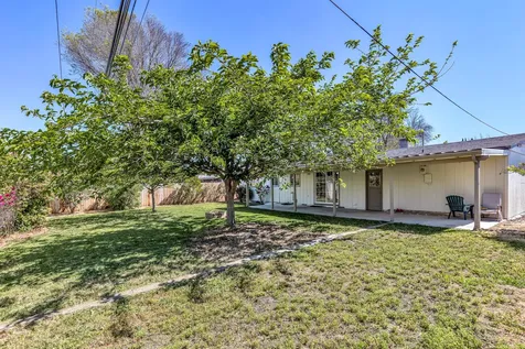 2301 Jubilant Avenue Medford OR 97504