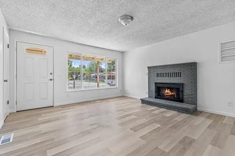 2301 Jubilant Avenue Medford OR 97504