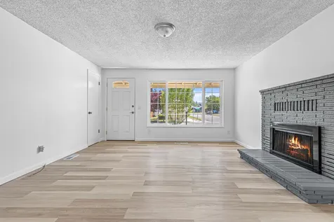 2301 Jubilant Avenue Medford OR 97504