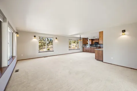 21770 Eastmont Drive Bend OR 97701