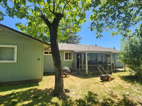 7877 Ajax Street White City OR 97503