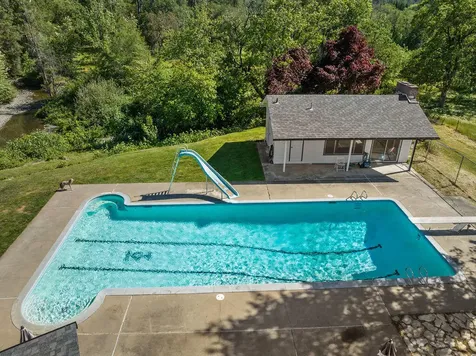 307 Nelson Way Grants Pass OR 97526