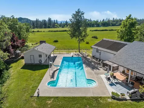 307 Nelson Way Grants Pass OR 97526