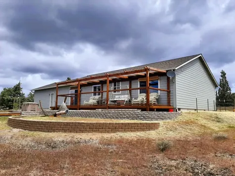 10225 SE Ridge View Road Prineville OR 97754