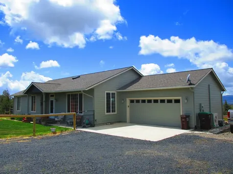 10225 SE Ridge View Road Prineville OR 97754