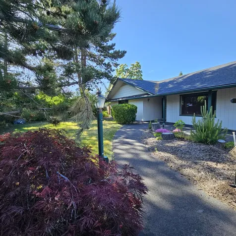1910 Alamar Street Medford OR 97501