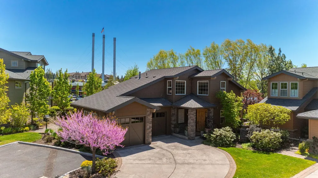 655 SW Otter Way Bend OR 97702