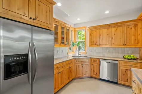 655 SW Otter Way Bend OR 97702