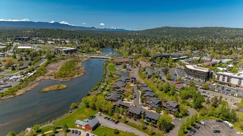 655 SW Otter Way Bend OR 97702