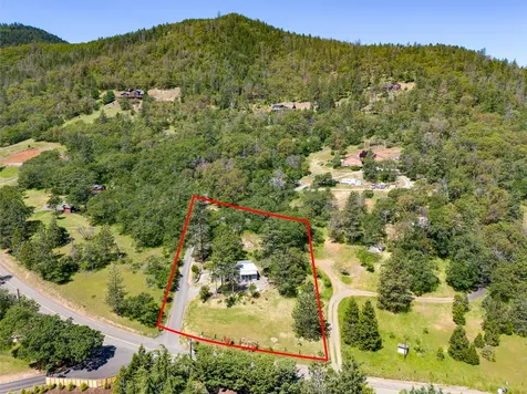 6106 Coleman Creek Road Medford OR 97501