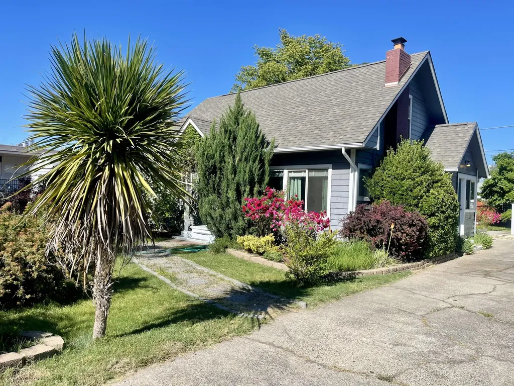 915 Whitman Avenue Medford OR 97501