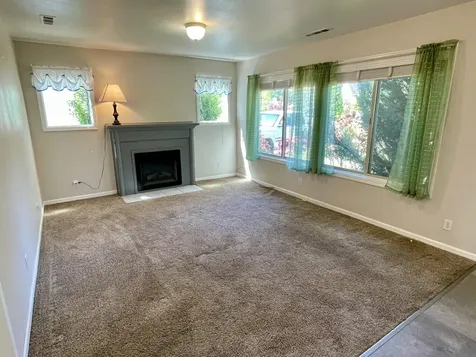 915 Whitman Avenue Medford OR 97501