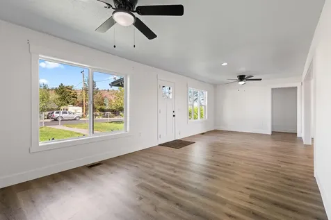 435 SW Madison Street Madras OR 97741