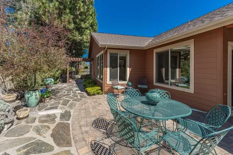 60829 Whitney Place Bend OR 97702
