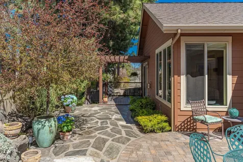 60829 Whitney Place Bend OR 97702