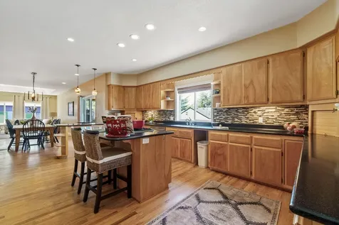 3284 Larue Drive Medford OR 97504