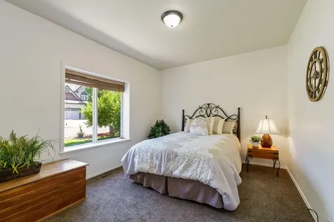 3284 Larue Drive Medford OR 97504