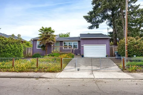 1160 N Keene Way Drive Medford OR 97504