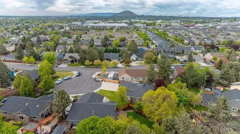 63227 Bedrock Court Bend OR 97701