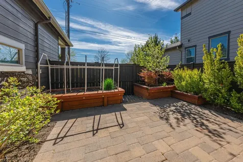 3819 NE Purcell Boulevard Bend OR 97701