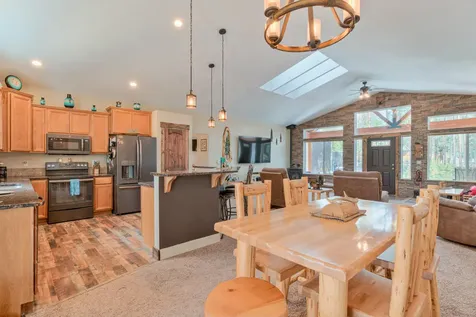 17153 Helbrock Drive Bend OR 97707
