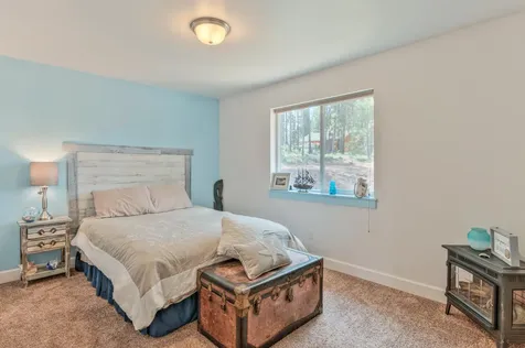 17153 Helbrock Drive Bend OR 97707