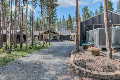 17153 Helbrock Drive Bend OR 97707