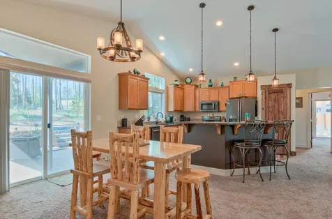 17153 Helbrock Drive Bend OR 97707