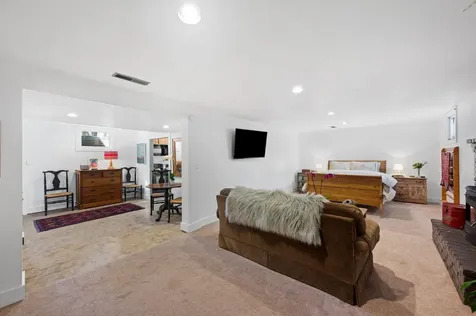 60377 Arnold Market Road Bend OR 97702