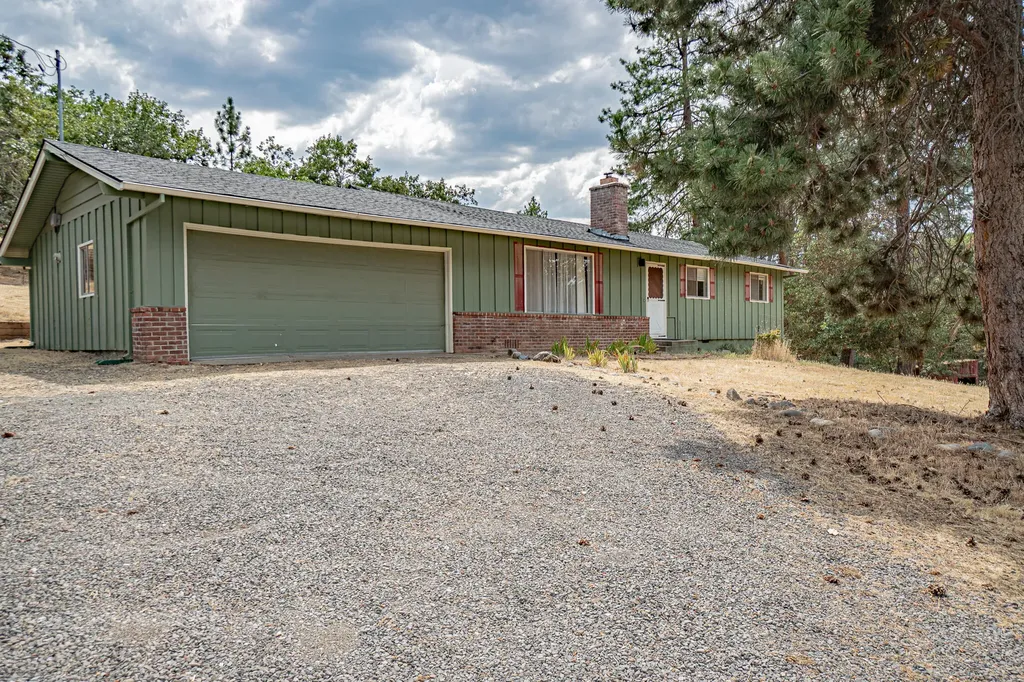 200 Andesite Drive Jacksonville OR 97530